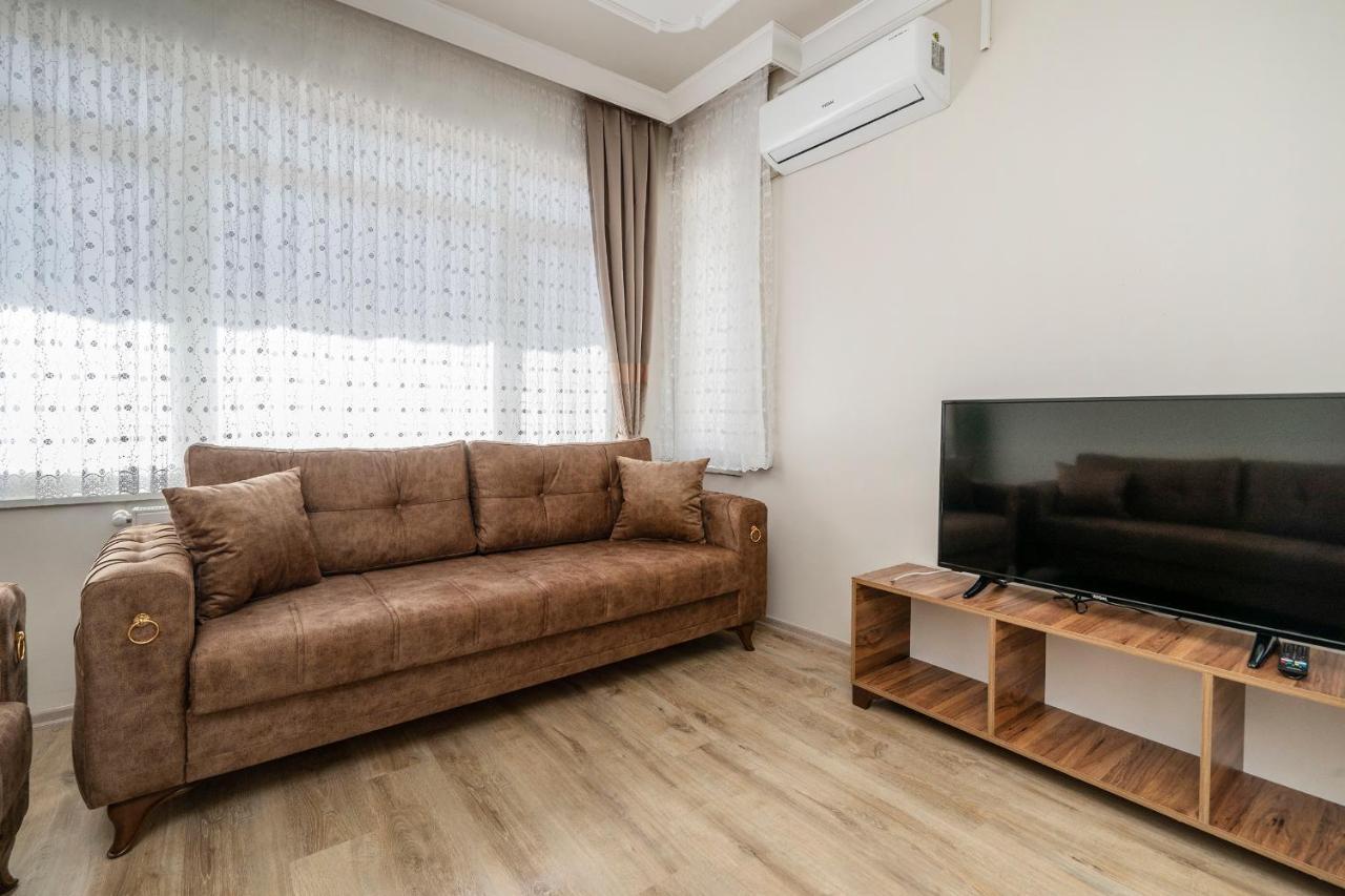 Spacious Apartment In The Historical Center Of Бурса Экстерьер фото