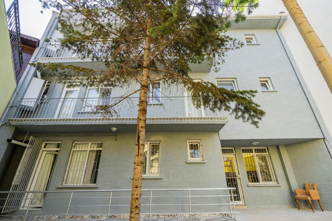 Spacious Apartment In The Historical Center Of Бурса Экстерьер фото